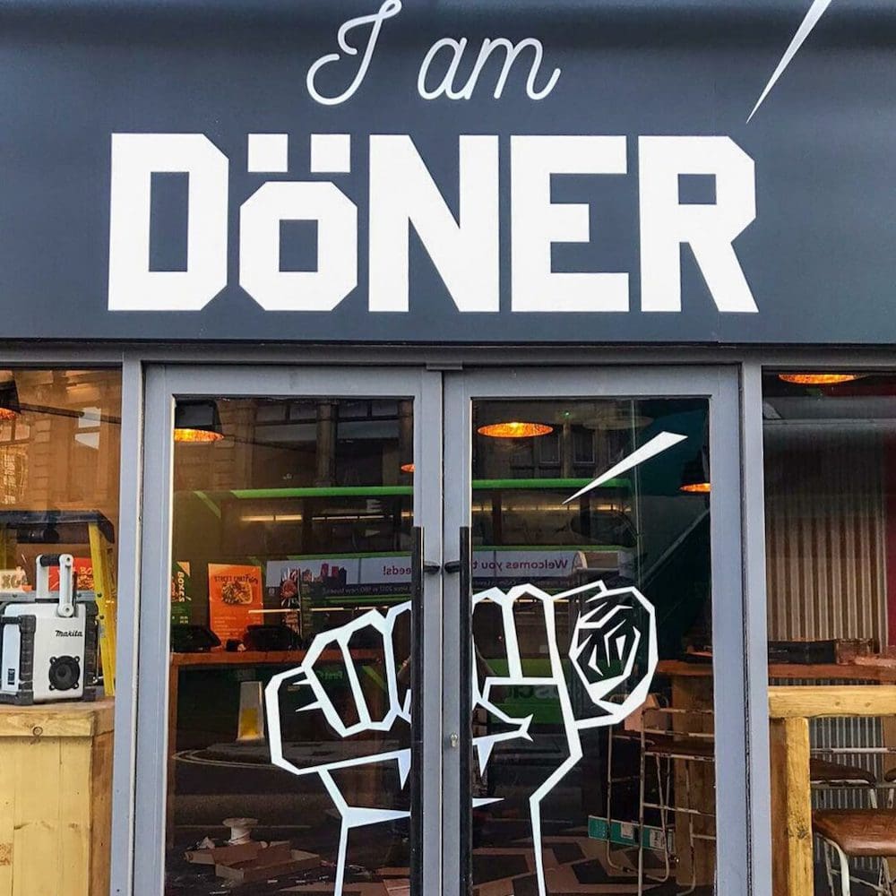 i am Doner's restaurant front door